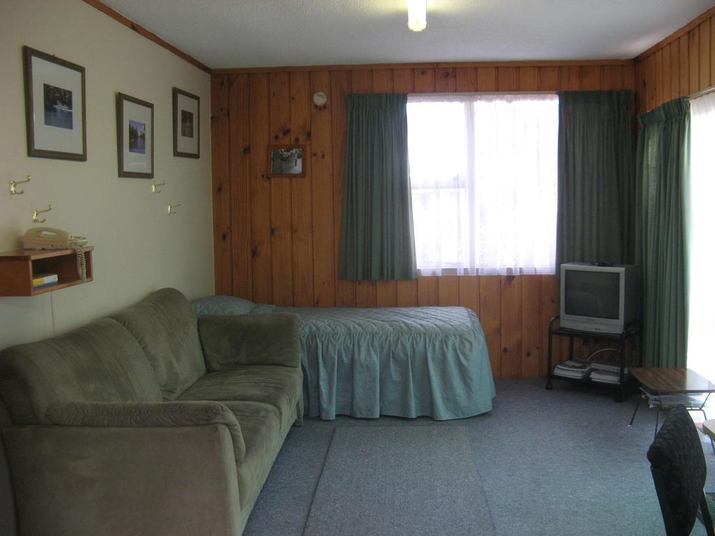 Tongariro River Motel トゥランギ 部屋 写真