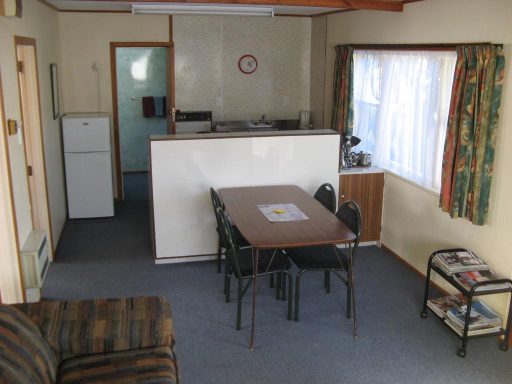 Tongariro River Motel トゥランギ 部屋 写真