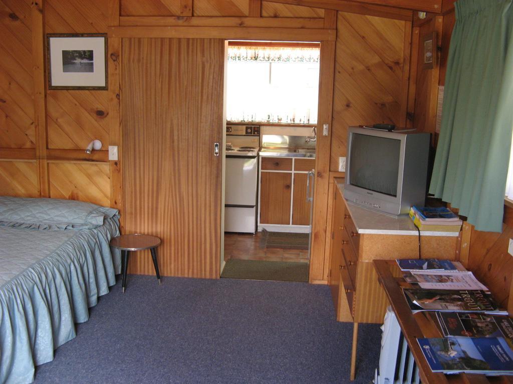 Tongariro River Motel トゥランギ 部屋 写真