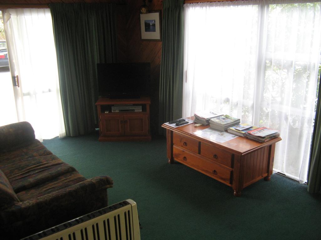 Tongariro River Motel トゥランギ 部屋 写真