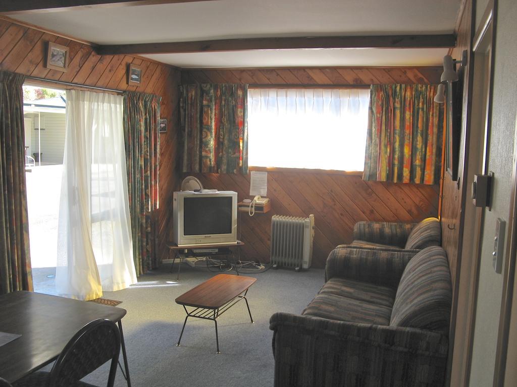 Tongariro River Motel トゥランギ 部屋 写真