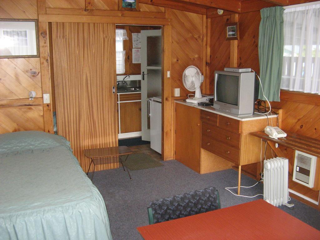 Tongariro River Motel トゥランギ 部屋 写真